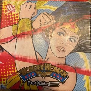 Mac cosmetics Wonder Woman limited edition blush